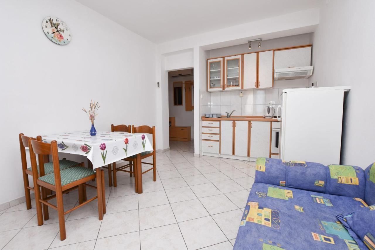 Apartments And Room Kiko Primošten Kültér fotó