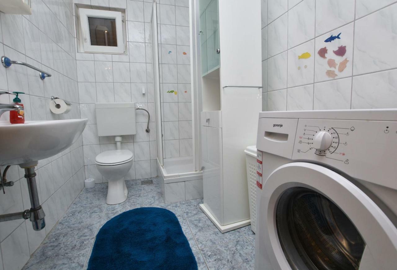 Apartments And Room Kiko Primošten Kültér fotó
